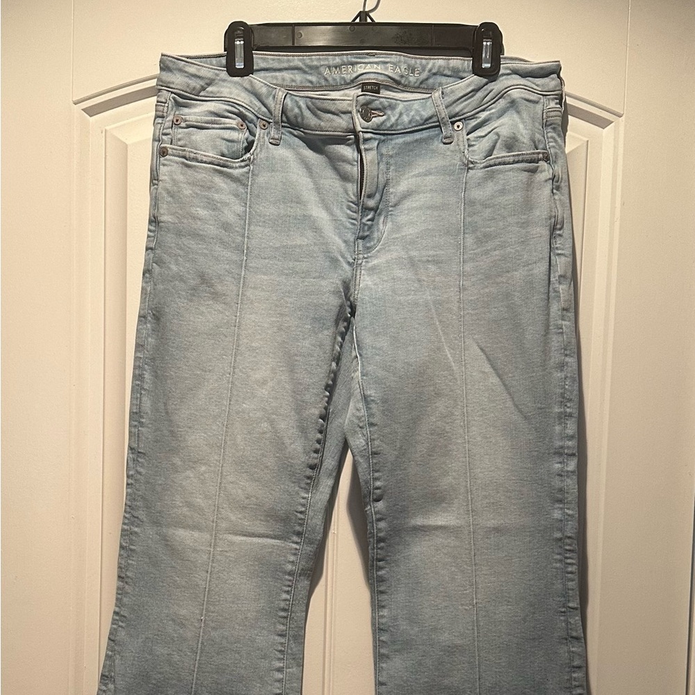 AE NE(X)T LEVEL SUPER LOW-RISE FLARE JEAN